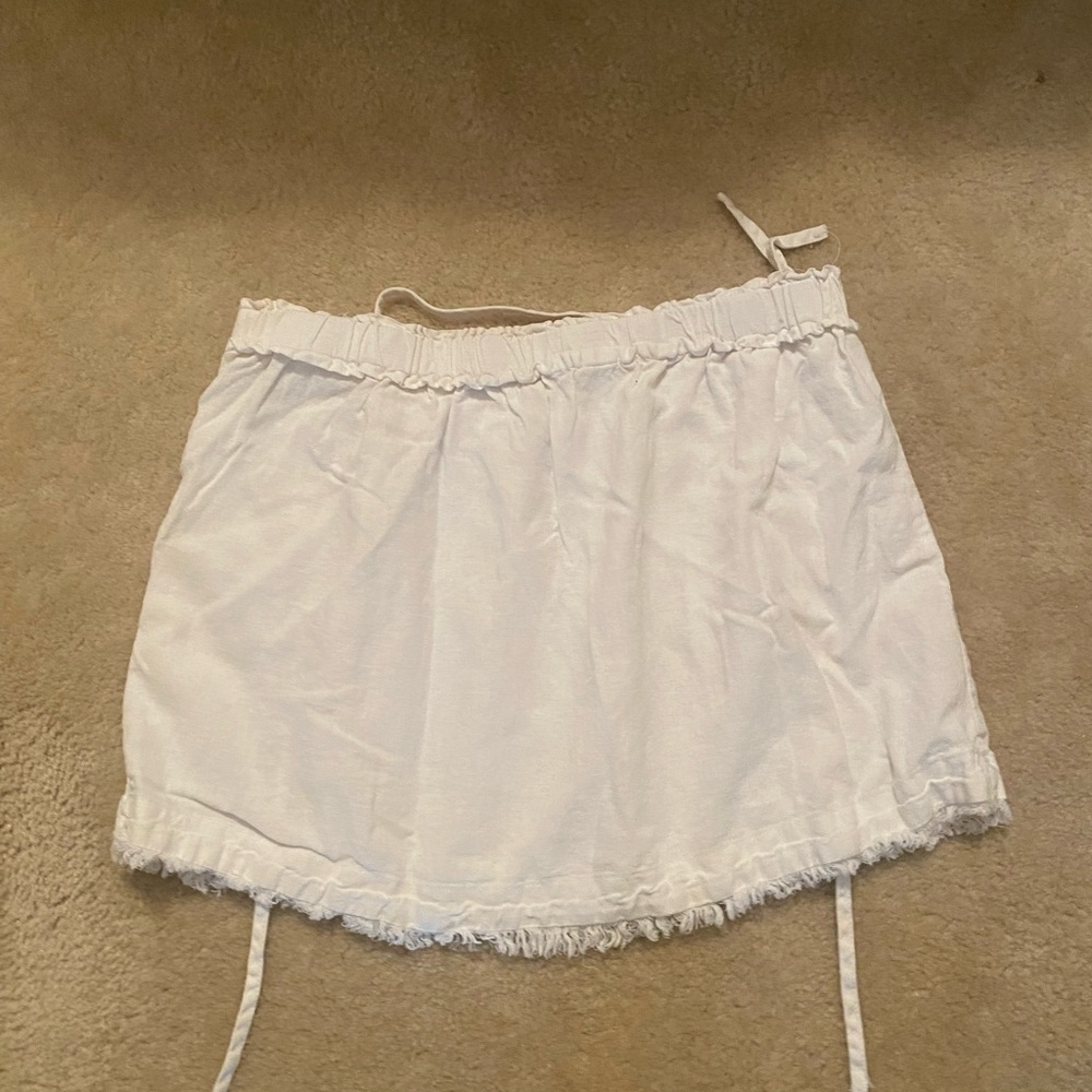 Thread and Supply beach skirt (lightweight/casual). White. Size small.
